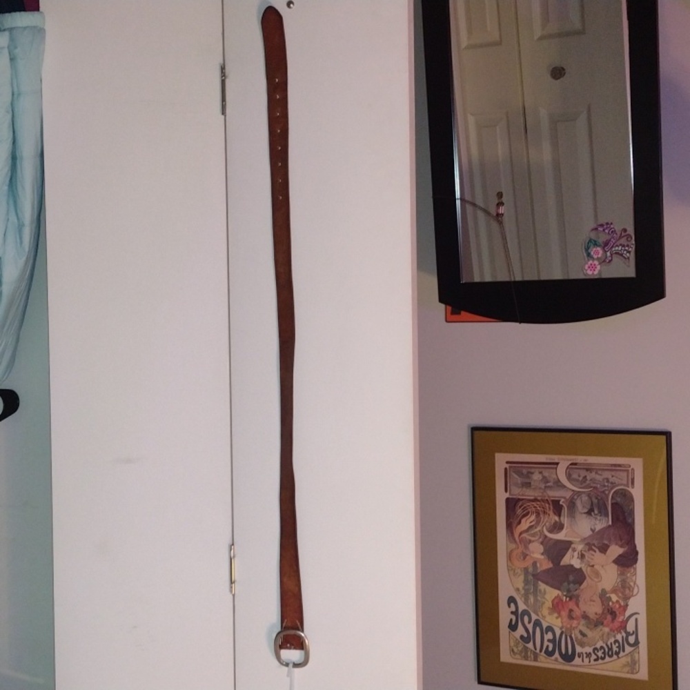 American Eagle brown leather belt